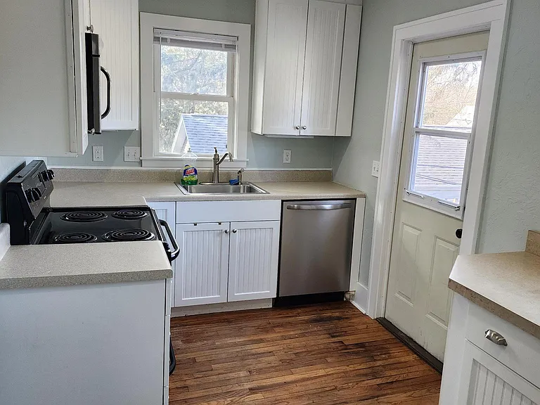 620 W 9th St #C — Photo 10