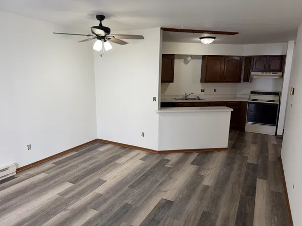 920 Courtney Ln #9, Kewaskum, WI 53040