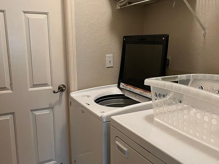 Emerald Bay Cir — Photo 10