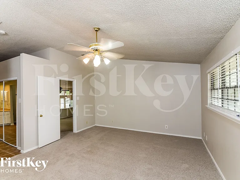 303 Mountain Echo — Photo 8