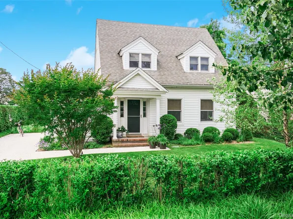 13 Bell Street, Bellport Village, NY 11713