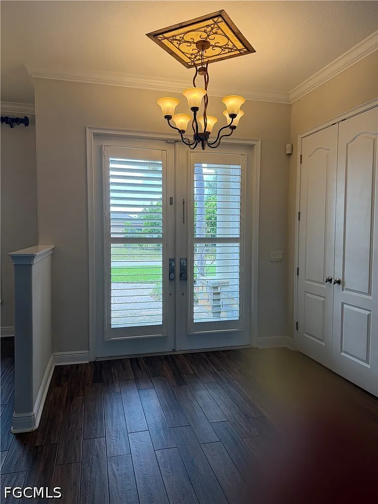 3 bed, 2.5 bath, 2246 sqft, $3,300 — Photo 4