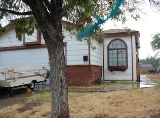 1305 E Avenue R6, Palmdale, CA 93550