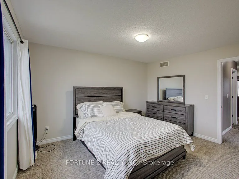 455 Danby St E — Photo 26
