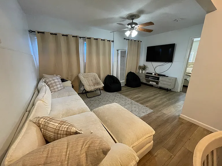 1513 Fir Ave — Photo 8