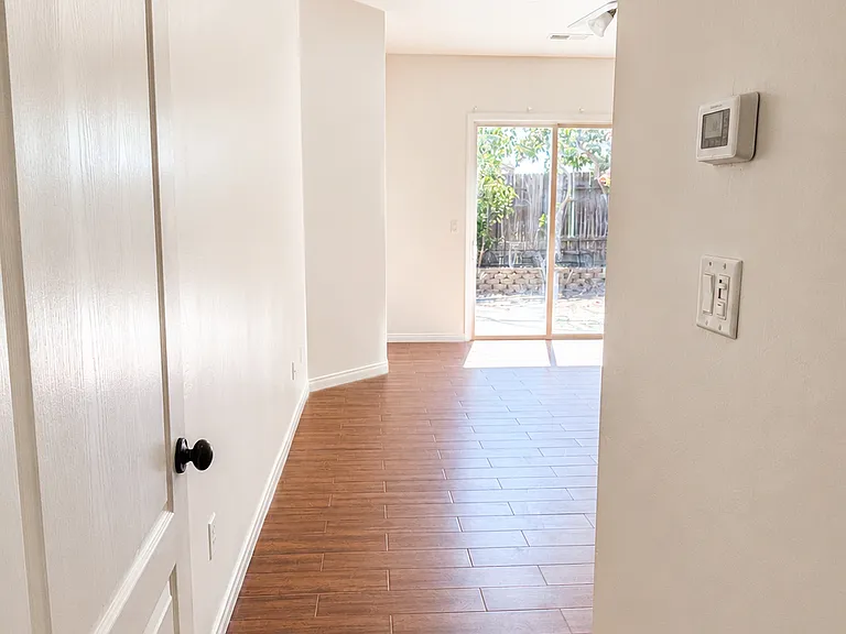 7224 Whitewater Falls Dr — Photo 29