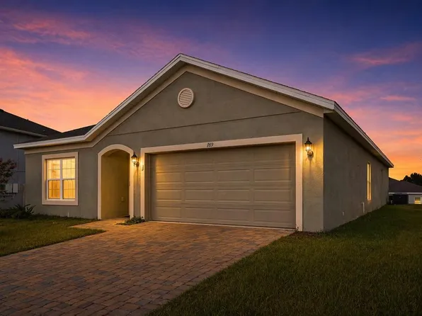 189 Luxmore Rd, Groveland, FL 34736