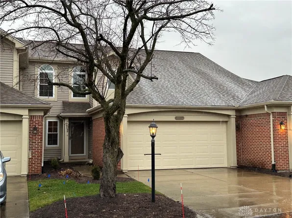 3933 E Summit Ridge Dr, Dayton, OH 45430