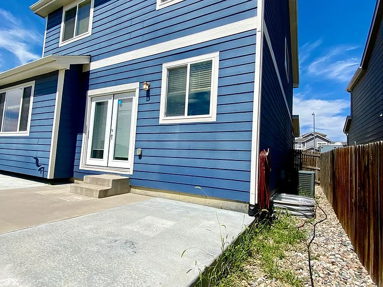 7605 Dobbs Dr — Photo 12