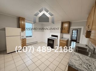 8 Monument St #B, Waterville, ME 04901