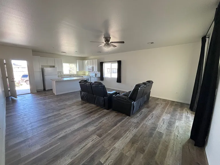 9216 W Oneida Dr — Photo 7