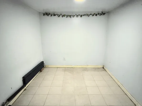 (undisclosed Address), Jamaica, NY 11435