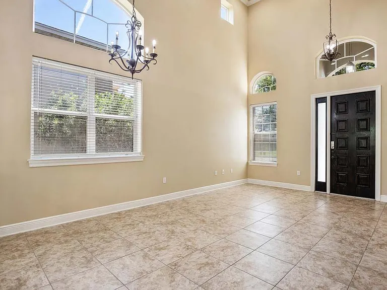 106 Dominica Ct — Photo 6