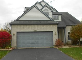 1583 Autumncrest Dr, Crystal Lake, IL 60014