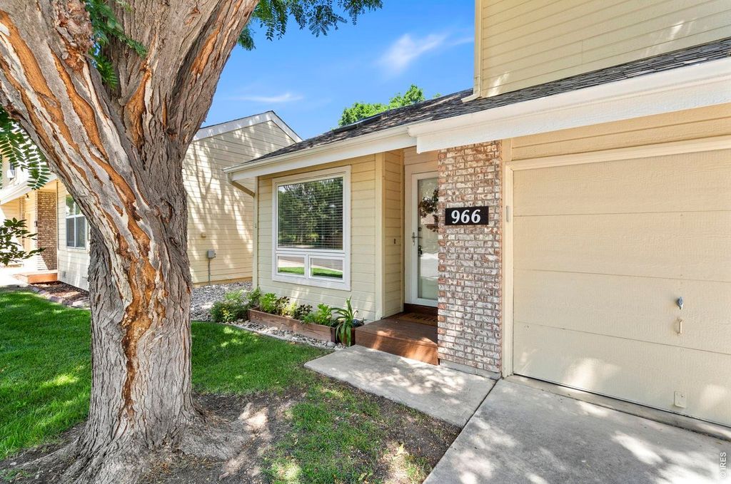 966 Shire Ct