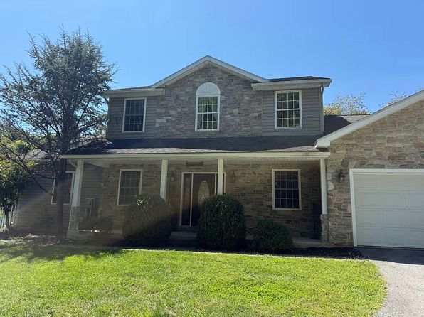 107 Red Oak Leaf Ln