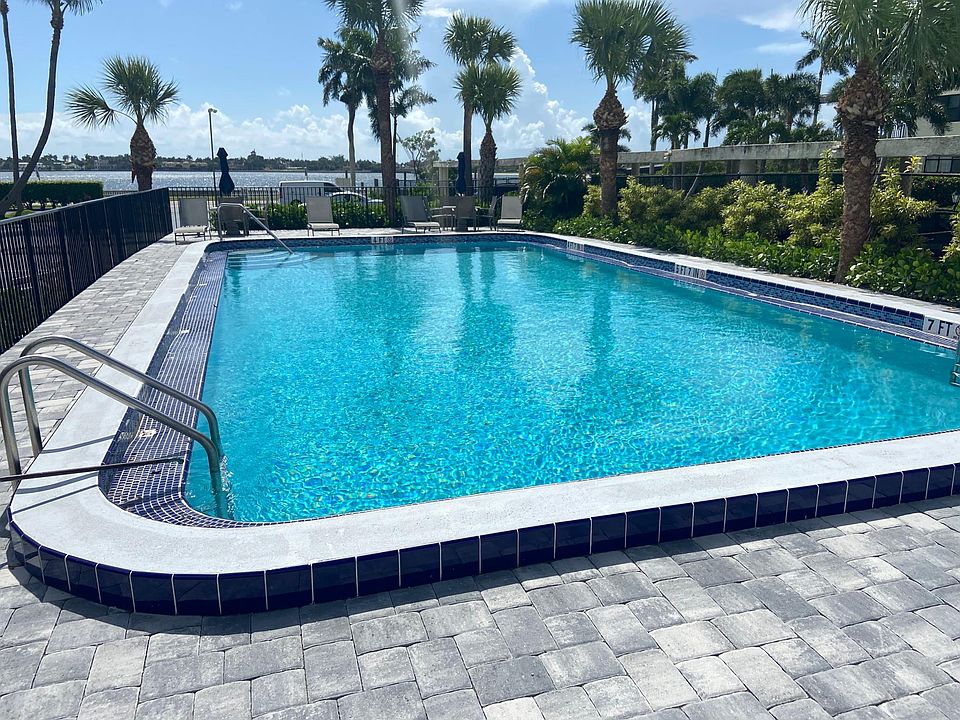 1st image of 3705 S Flagler Dr APT 11