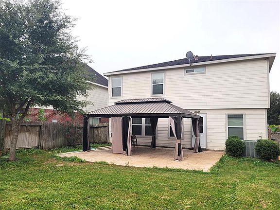2nd image of 4215 Landshire Bend Dr