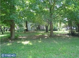 566 Hardingville Rd, Monroeville, NJ 08343