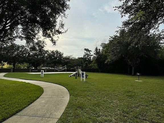 5th image of 2442 Caravelle Cir