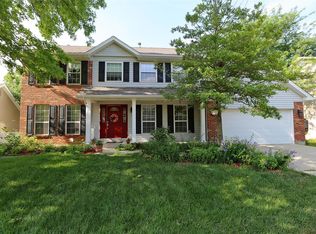 1037 Remington Oaks Ct, Fenton, MO 63026