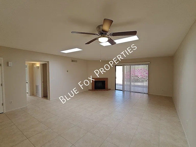 8305 N Midnight Way — Photo 4