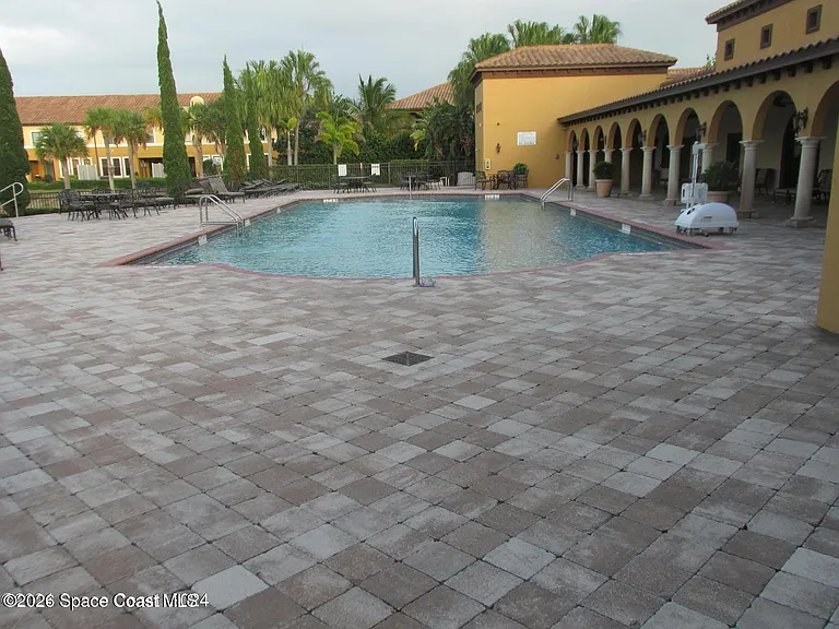 765 Ventura Dr — Photo 30