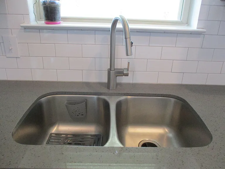 undermount sink in Kitchen