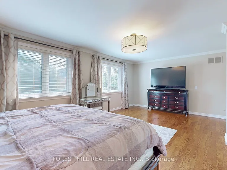 43 Oakhurst Dr — Photo 15