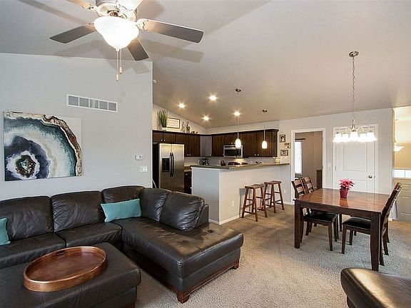 4th image of 1052 Patton Ln