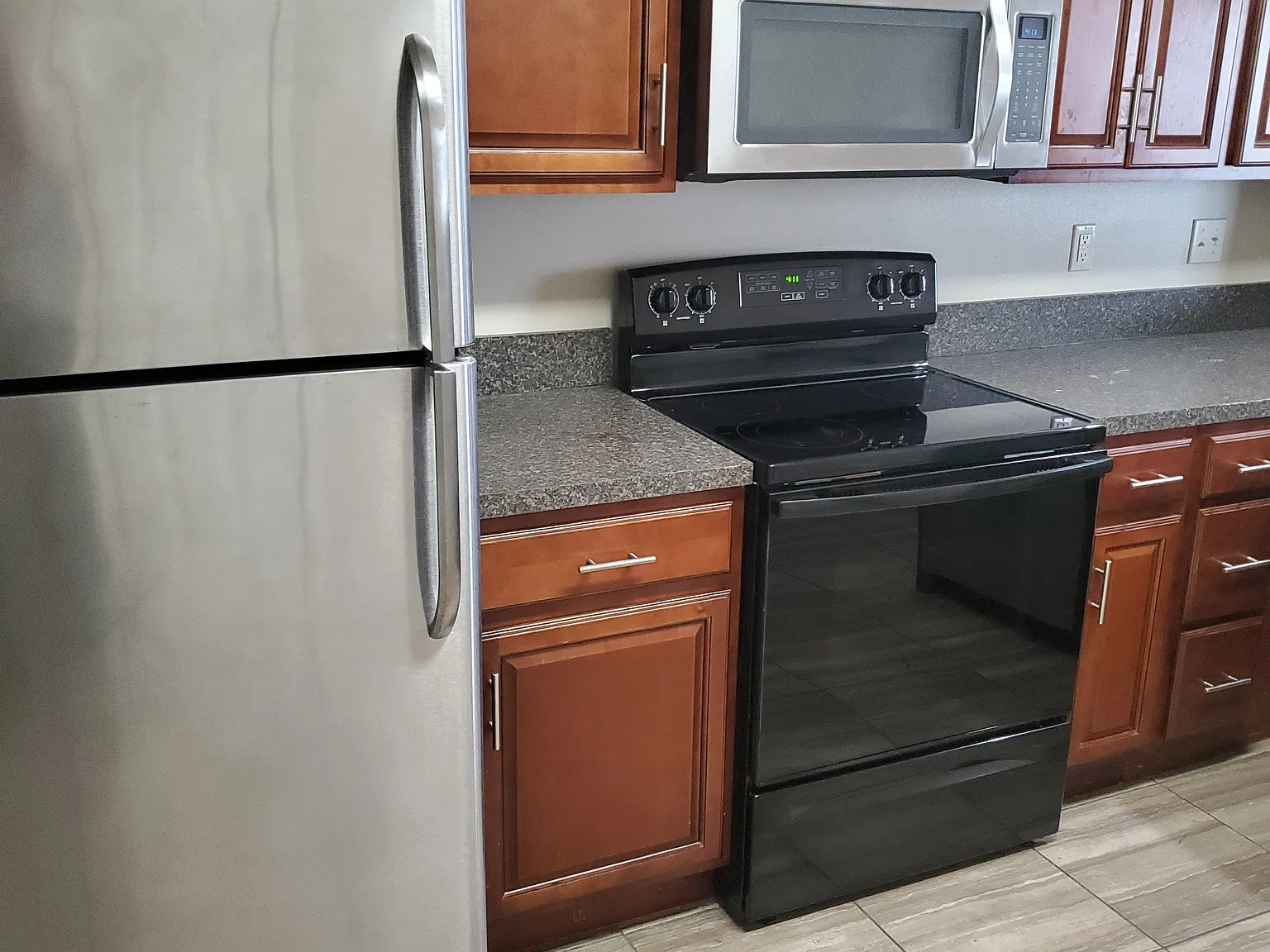 2 bed, 900 sqft, $850 — Photo 4