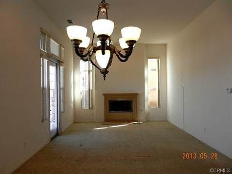 3rd image of 882 Kingsford St