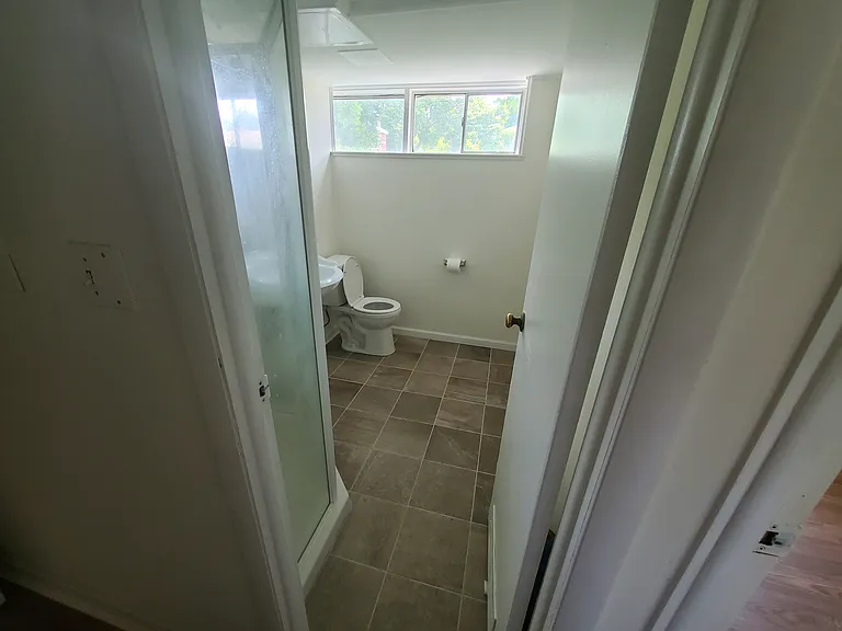 10204 Rodgers Rd — Photo 3