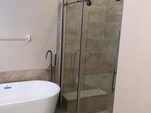 5th image of 1025 California Creek Dr