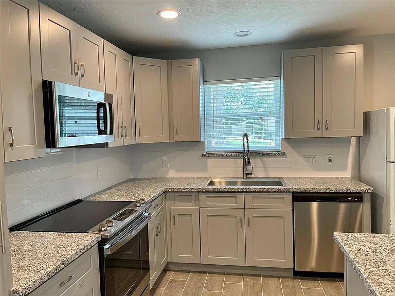 9415 Westacre Pl — Photo 9