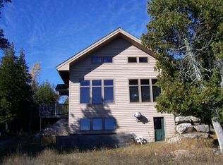 38161 S Tom Rice Trl, Drummond Island, MI 49726