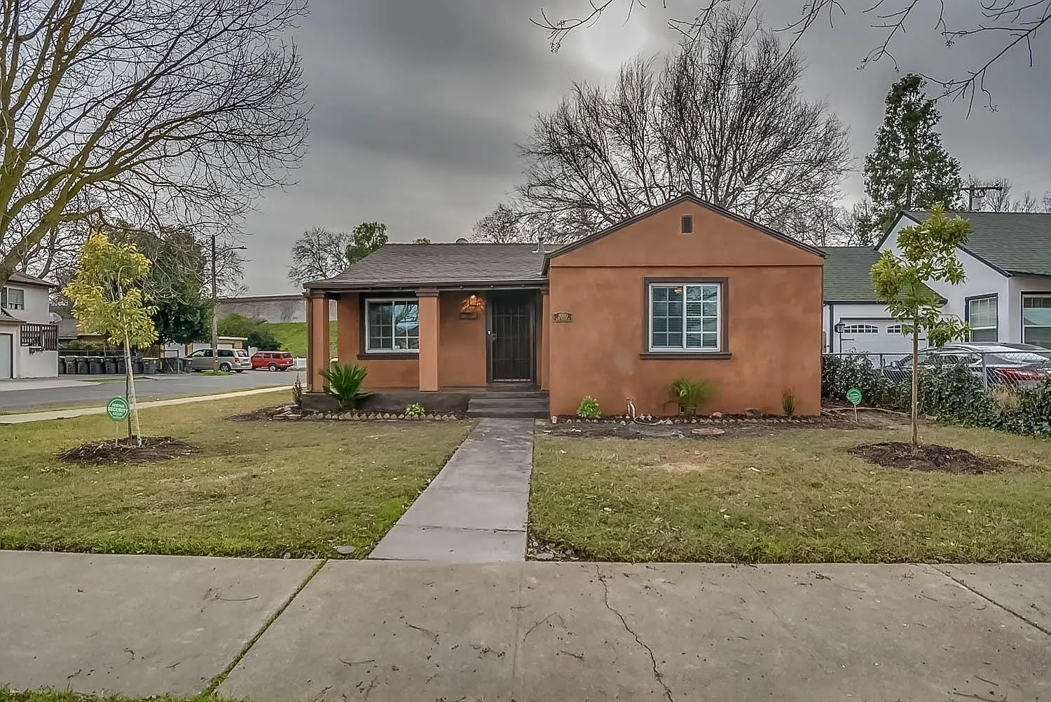2000 W Acacia St photo 1