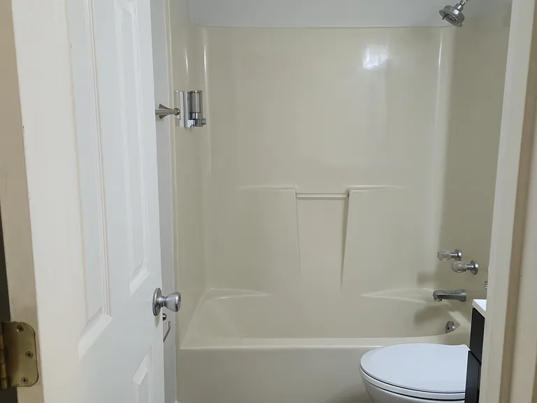 1917 Heartland Dr — Photo 9