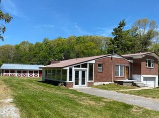37709 Governor G C Peery Hwy, Bluefield, VA 24605