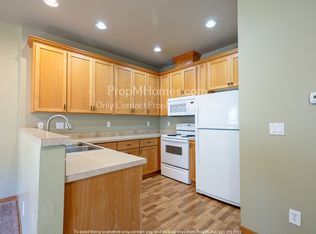 2611 SE 105th Ave, Portland, OR 97266