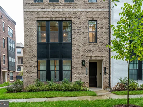 7484 Backett Wood Ter, McLean, VA 22102