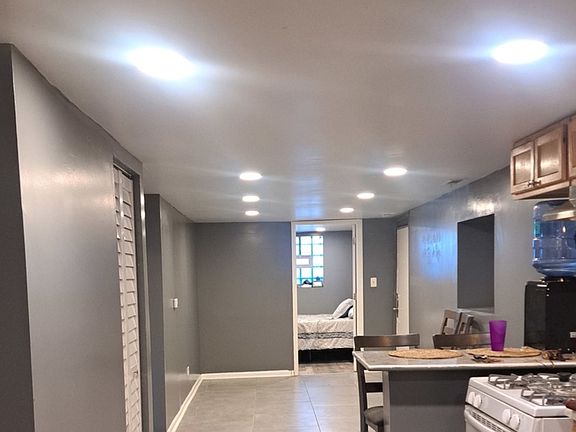 2nd image of 6322 S Morgan St