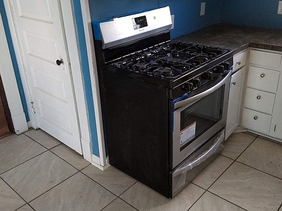5th image of 1527 Hayes Ave APT 1