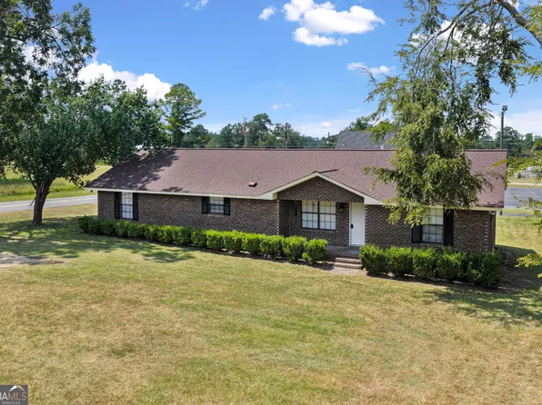 133 S Richardson St, Mount Vernon, GA 30445