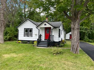 307 Church St, North Syracuse, NY 13212