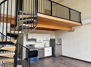 2550 NE Sandy Blvd #217, Portland, OR 97232