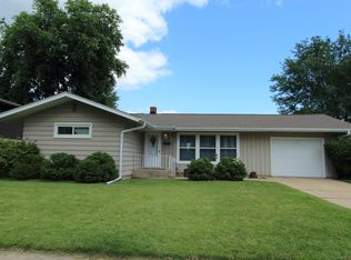 6301 Browns Pkwy, Loves Park, IL 61111