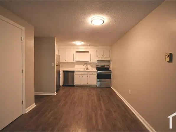1 Trafalgar Dr APT 12A, Beverly, MA 01915