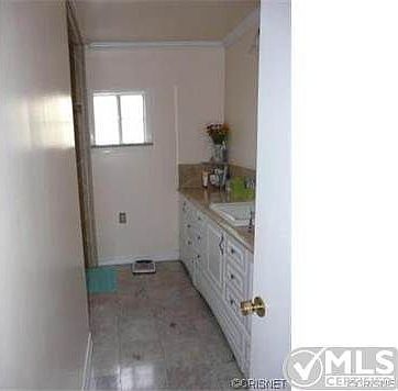 3rd image of 6025 Fallbrook Ave