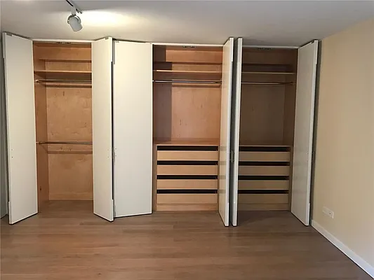 Rented by R New York | media 28